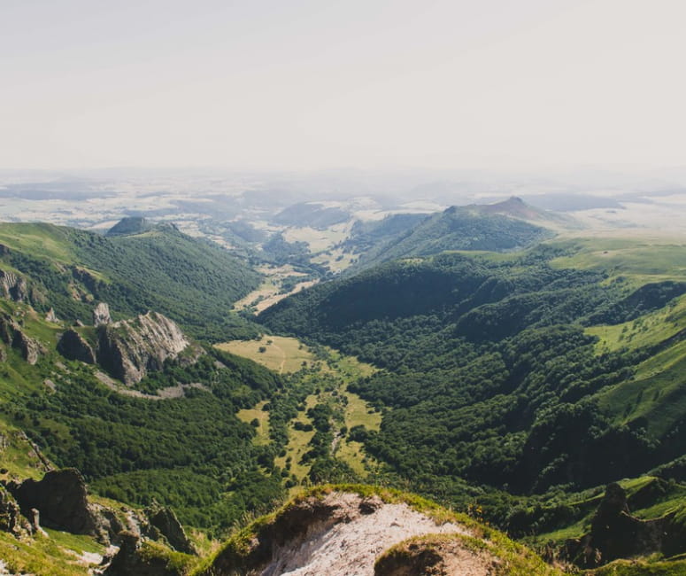 Le Parc Naturel Régional Des Volcans Dauvergne Auvergne Destination 