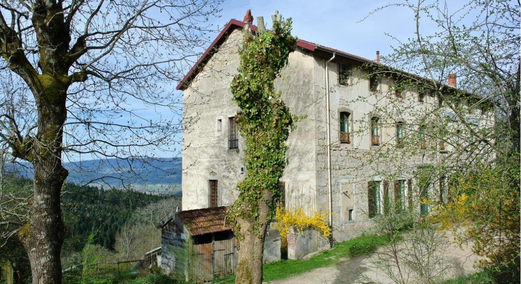 Gites de groupe de St-Martin-des-Olmes (36 personnes)