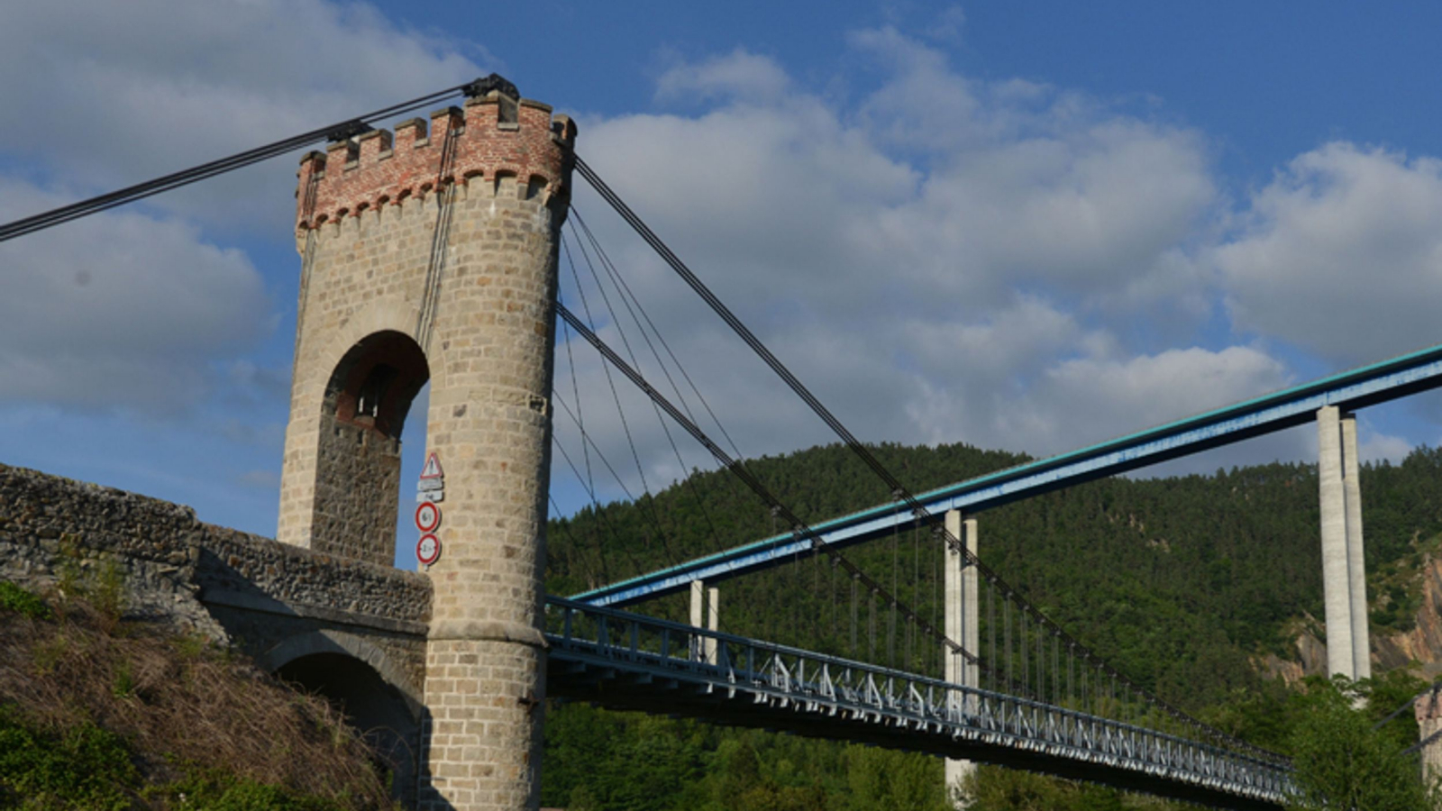 Acien Pont suspendu et Viaduc de Pont de Lignon