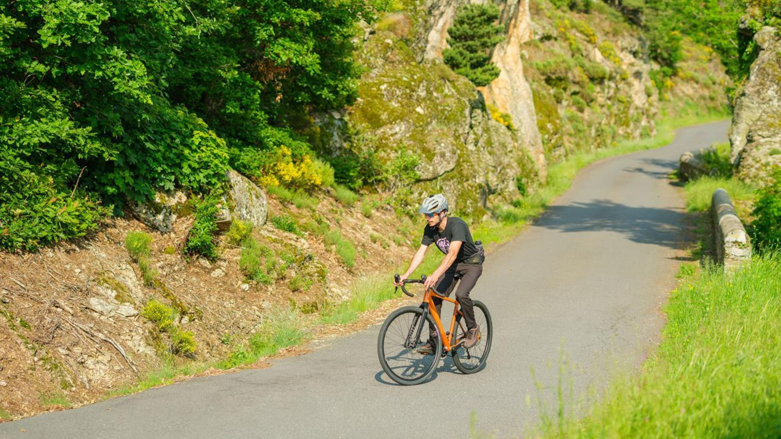 Sur les routes en VTT