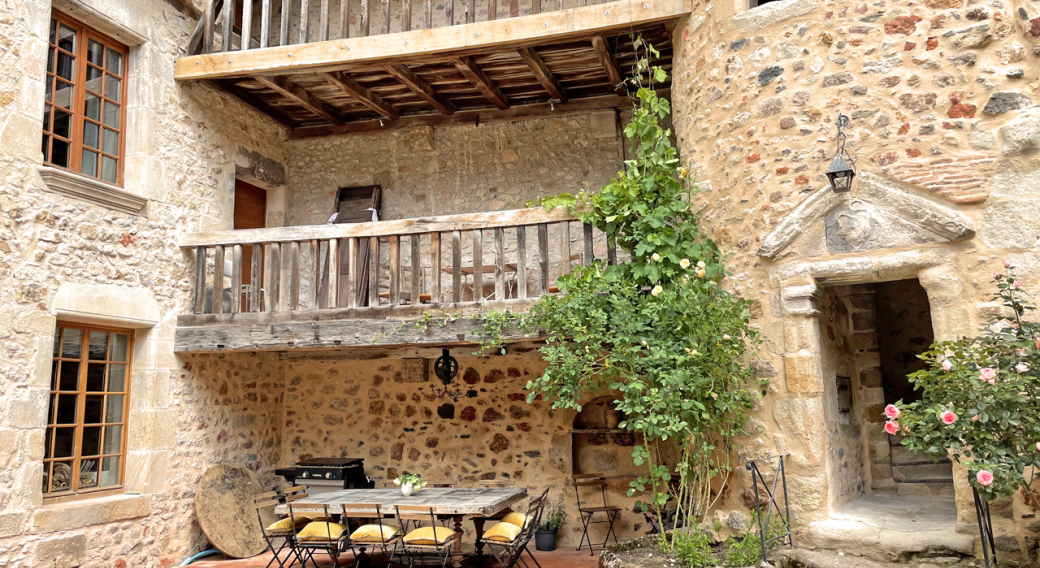 Gîte de l'Ancien Collège à Hérisson Allier en Auvergne