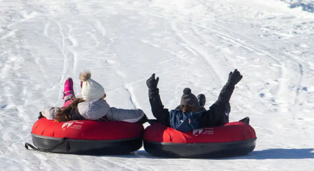 Piste de tubing de Super-Besse