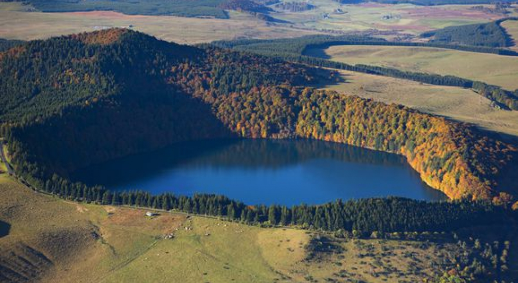 Randonnée hivernale au lac Pavin