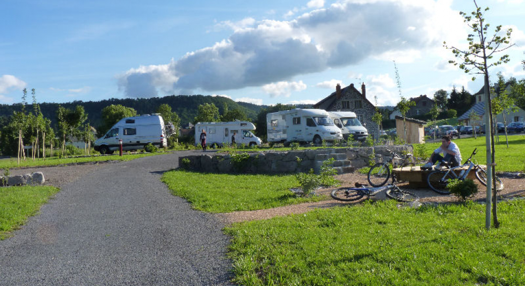 Aire camping-car - Neussargues