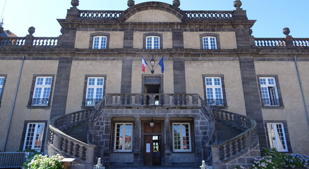 Château-mairie de Pont-du-Château
