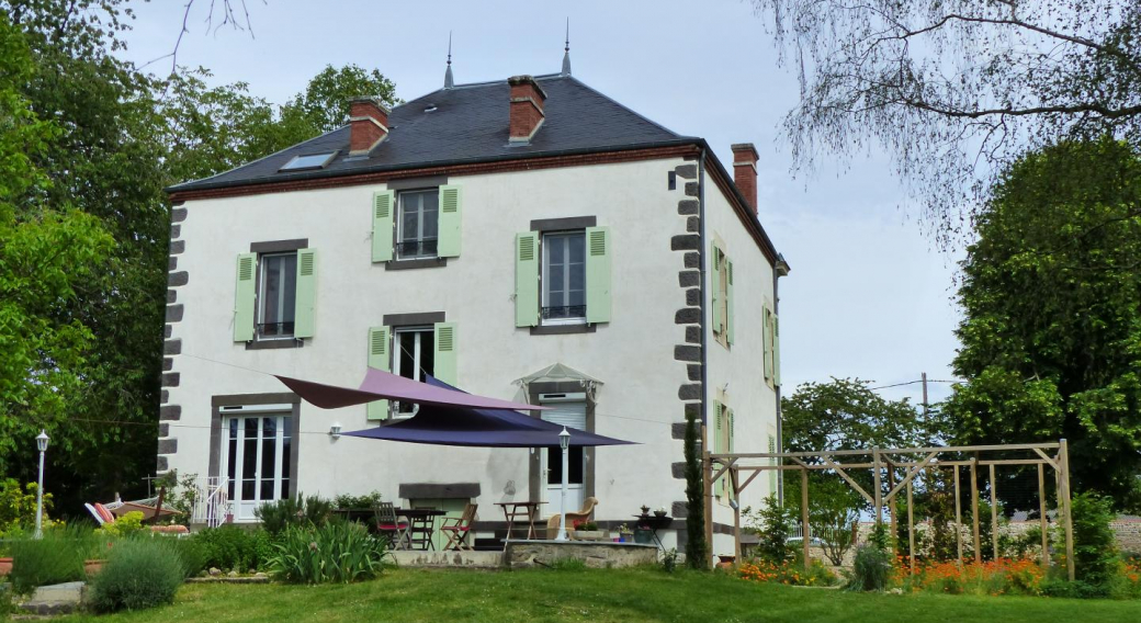 Chambres d'Hotes MONTEIGNET SUR L'ANDELOT GITES DE FRANCE ALLIER AUVERGNE 