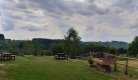 Vue du jardin et BBQ  Gîte La Bourbonnière Allier Auvergne