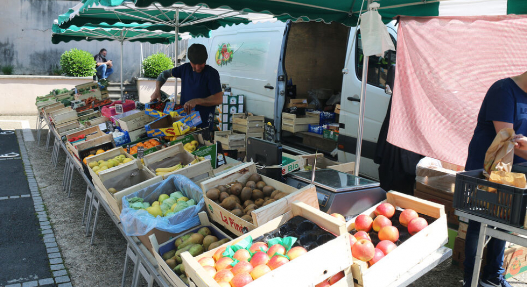 Marché hebdomadaire d'Aydat