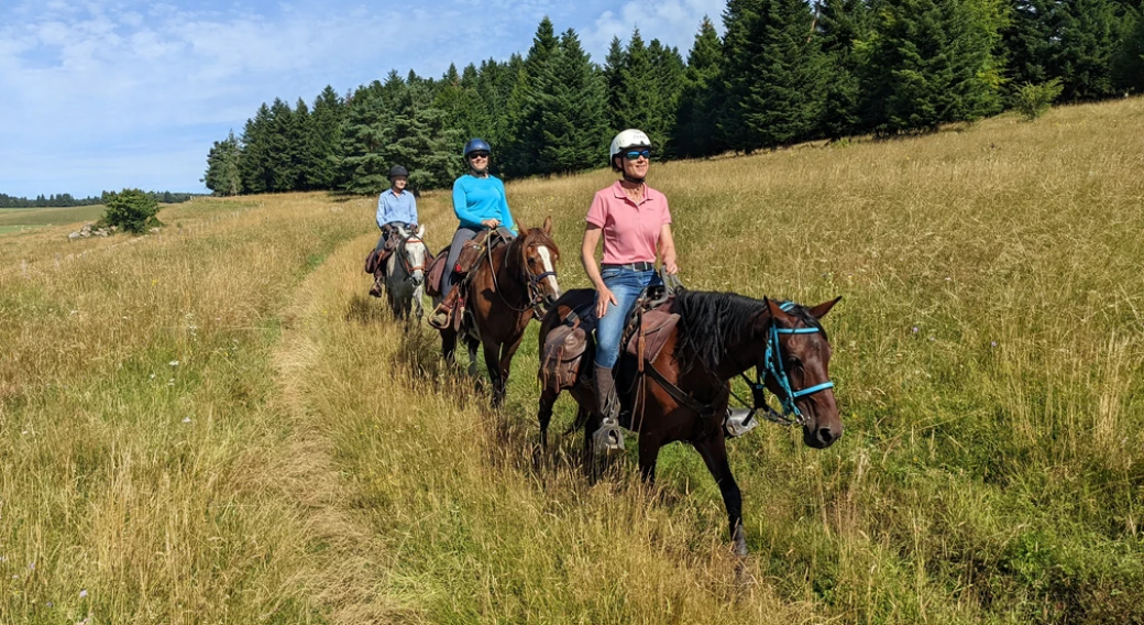 Equi Cantal - Randonnées équestres et promenades à cheval