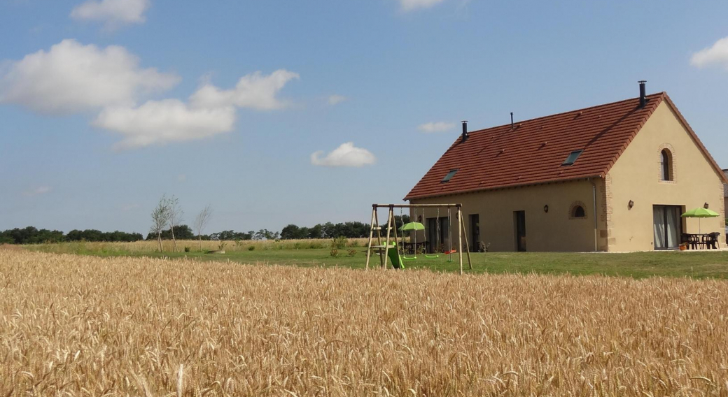 GITE DES AUBRAUX A CHAPEAU DANS L'ALLIER EN AUVERGNE