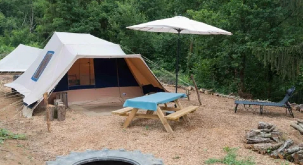 Terrasse tente de luxe