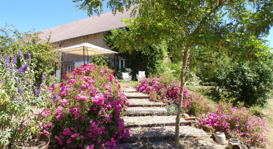 gite le jardin d'Eden à noyant d'allier en Auvergne