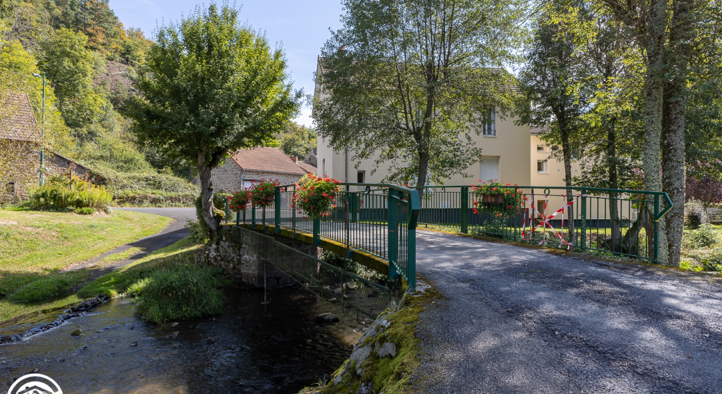 Pont sur le Chevalet dans le bourg