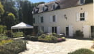 La façade et la cour du Moulin avec les petites tables pour votre détente
Gîte Le Moulins de Chantelle à Chantelle dans l'Allier Auvergne