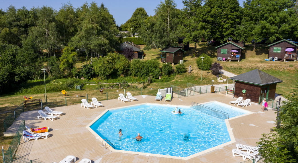 Piscine du camping de Tauves