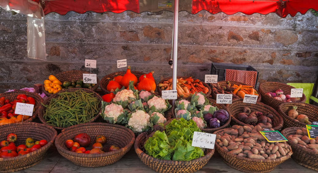 Marché dans les Combrailles