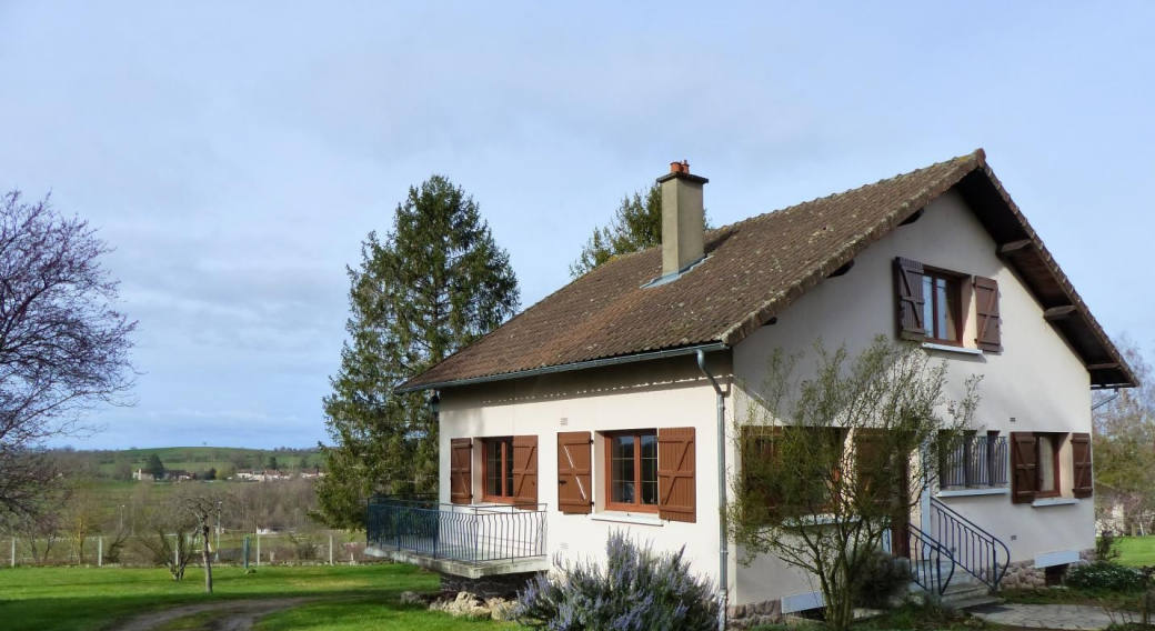 GITE DE FRANCE LES DEUX RIVIERES TREZELLES ALLIER AUVERGNE