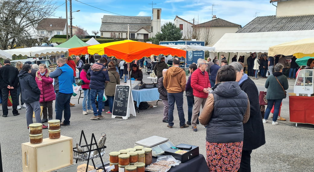 Marché Vézien foule