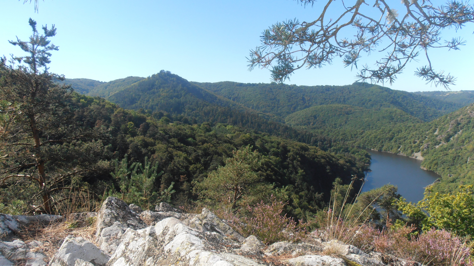 De Vitrac à la vallée de la Sioule