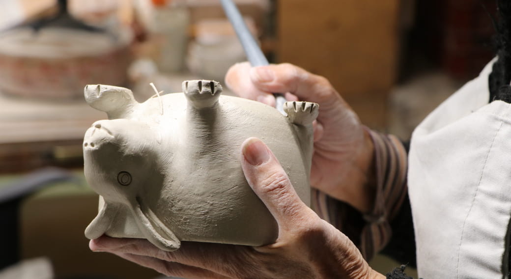 Chalagnac pottery: (Atelier Planète Céramique)