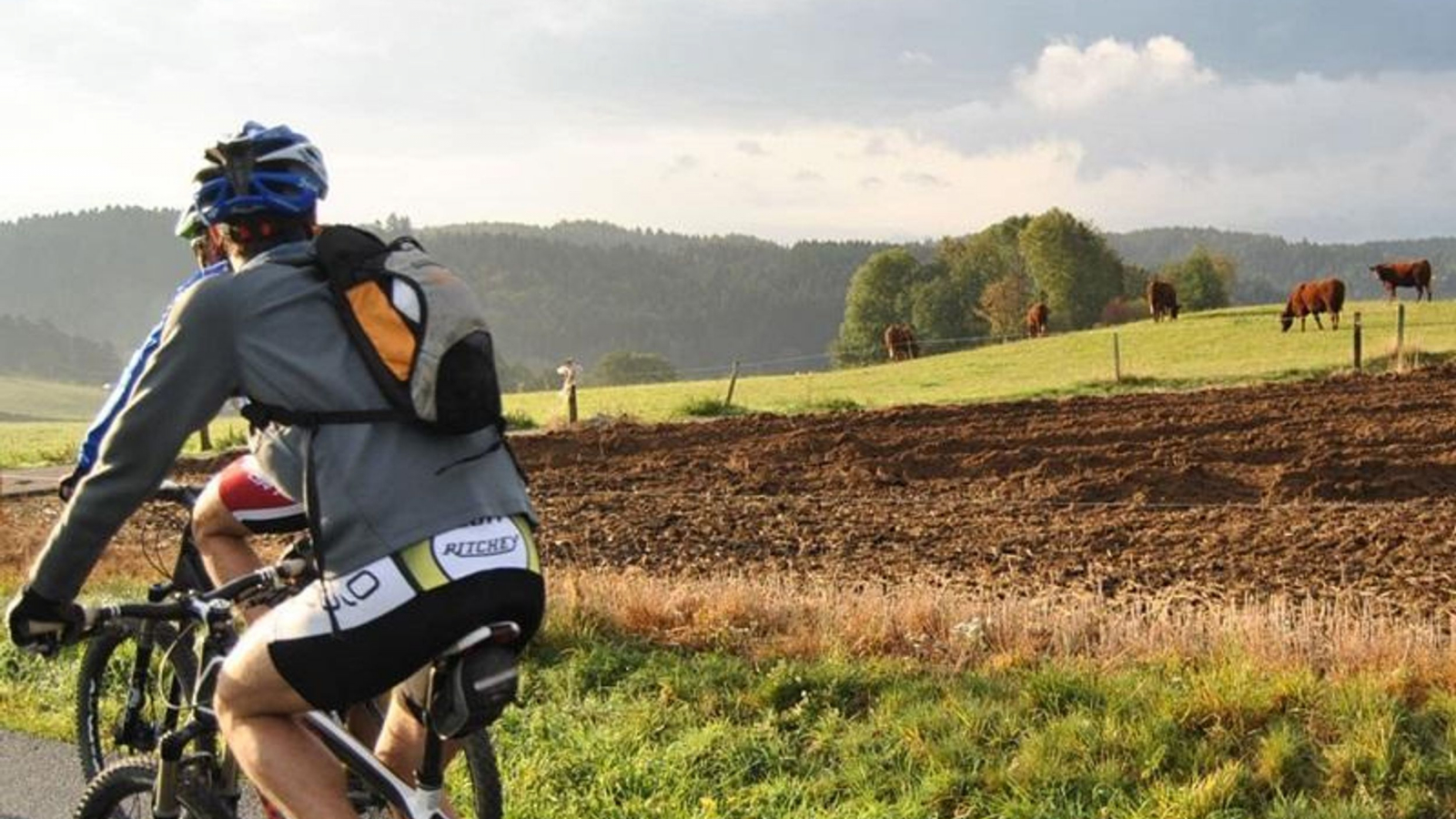 Sur les routes en VTT