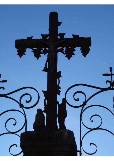 Les itinérances du patrimoine : le patrimoine funéraire du cimetière de Besse