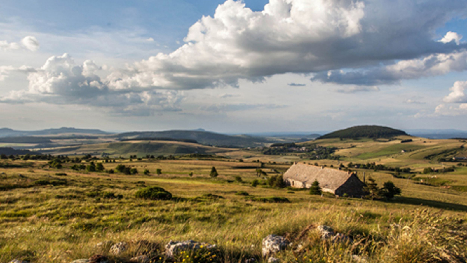 Vue depuis les contre-forts de l'Alambre