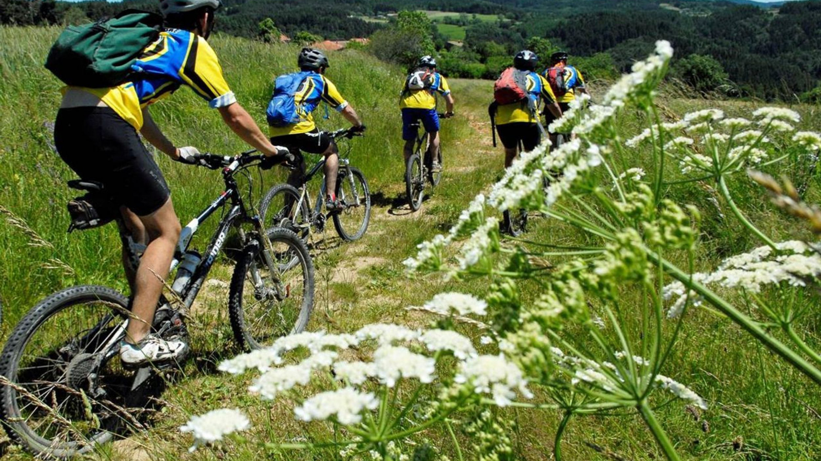 La montée en VTT